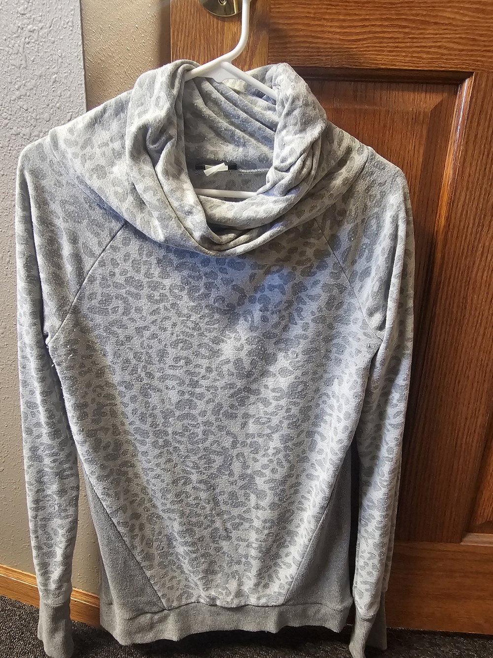 Venus Cowl Neck Leopard Print Sweater - Gray